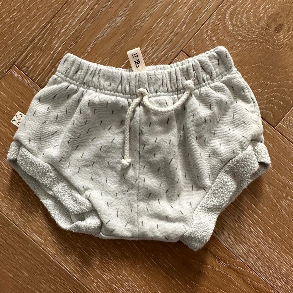 Childhoods Clothing shorties 12-18M in grey